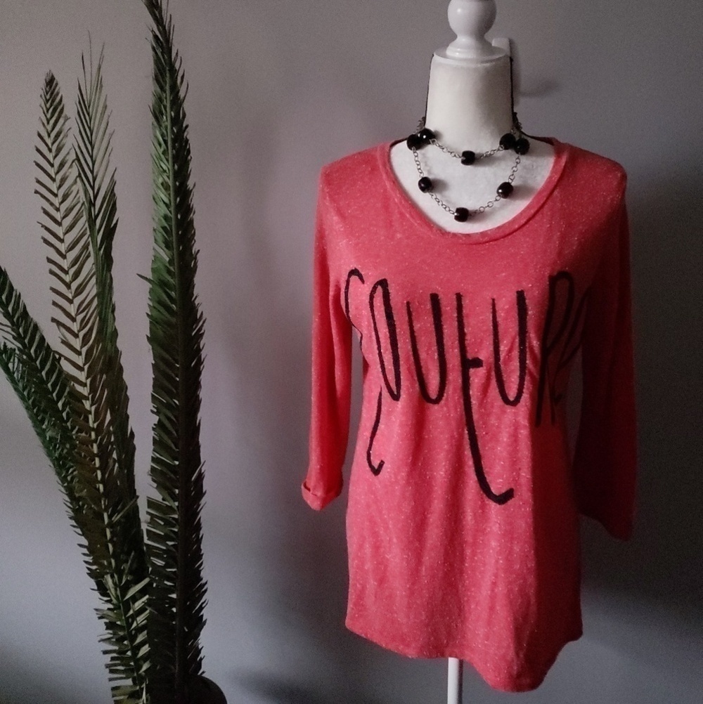 Next red beaded graphic 3/4 sleeve tee